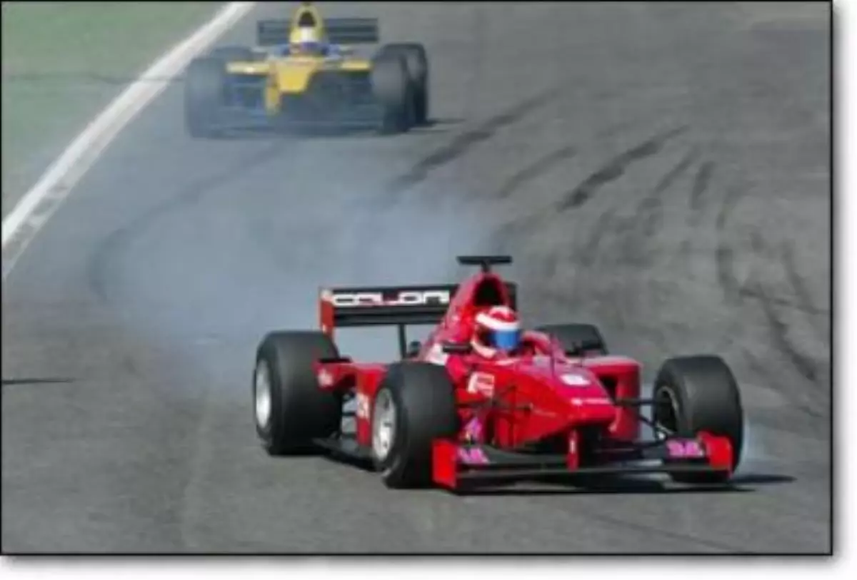 Borusan Otomotiv Motorsport Formula Gp2 Pilotu Can Artam\'ı Renklerine Bağladı