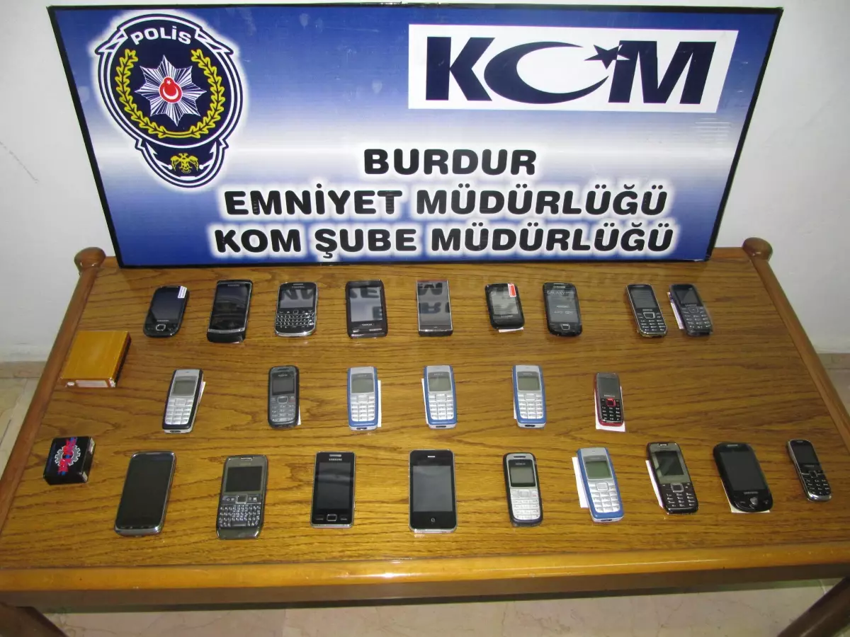 Burdur Polisinden Cep Telefonu Operasyonu