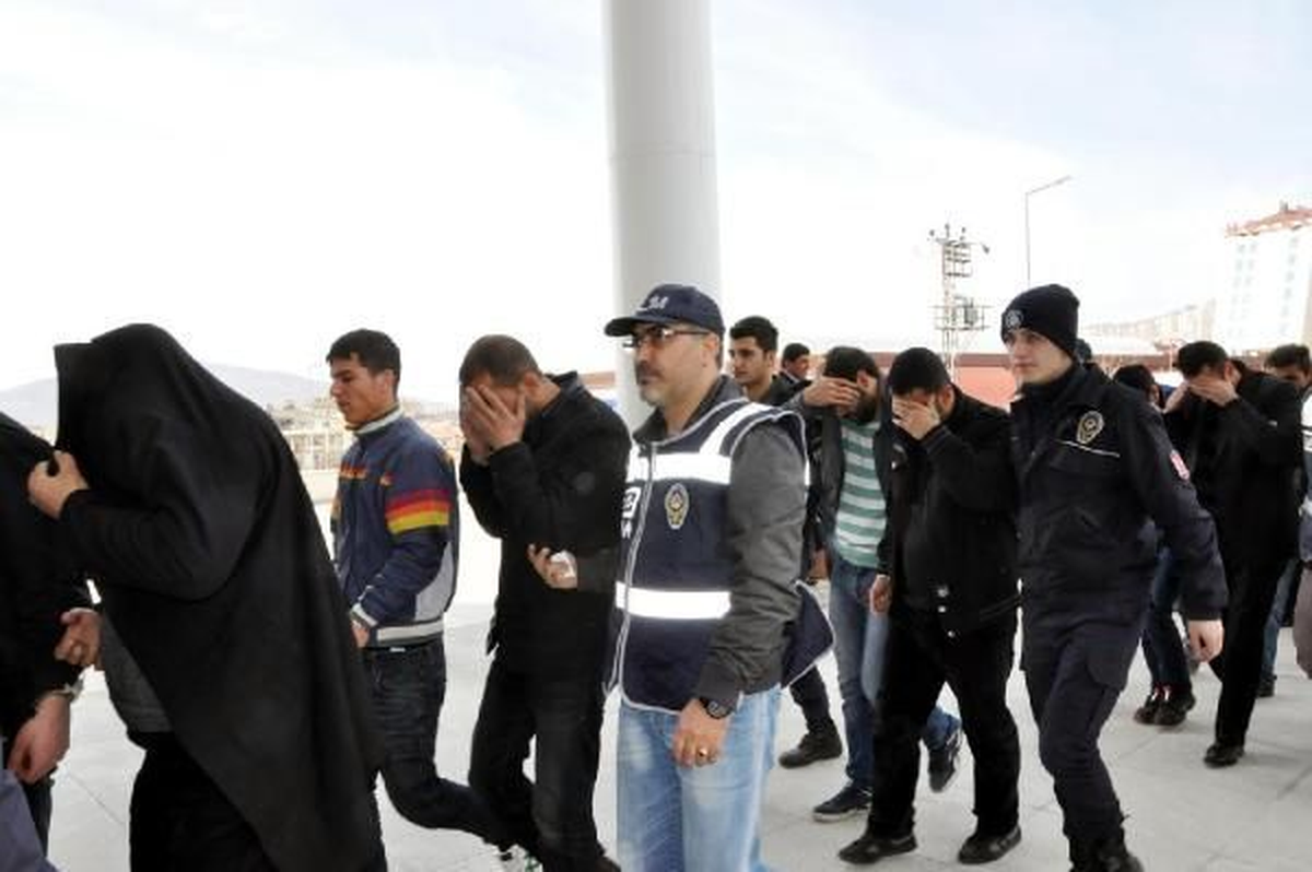 Denizli Merkezli 3 İlde Uyuşturucu Operasyonu