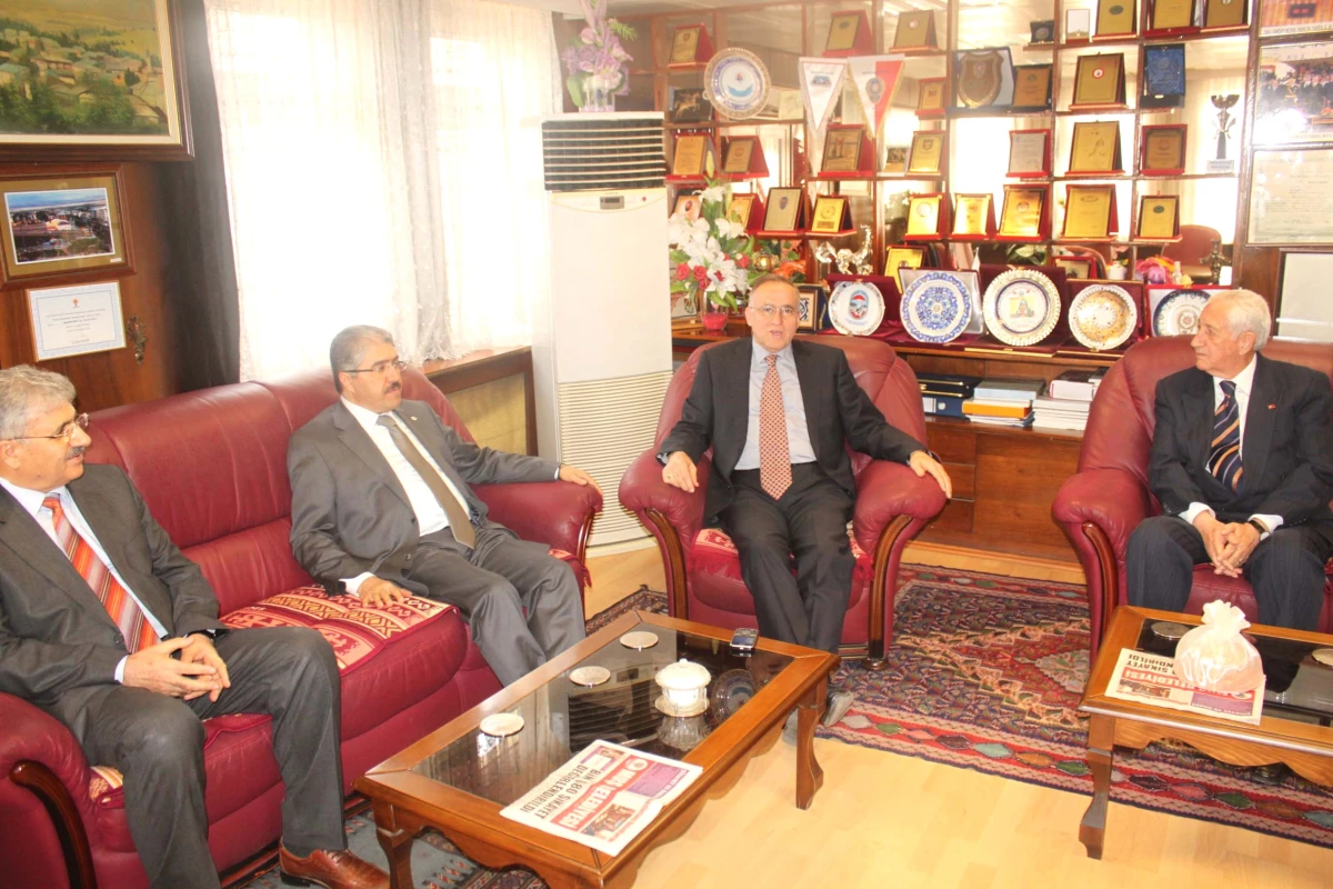 Gaziantep Büyükşehir Belediye Başkanı Muş'ta
