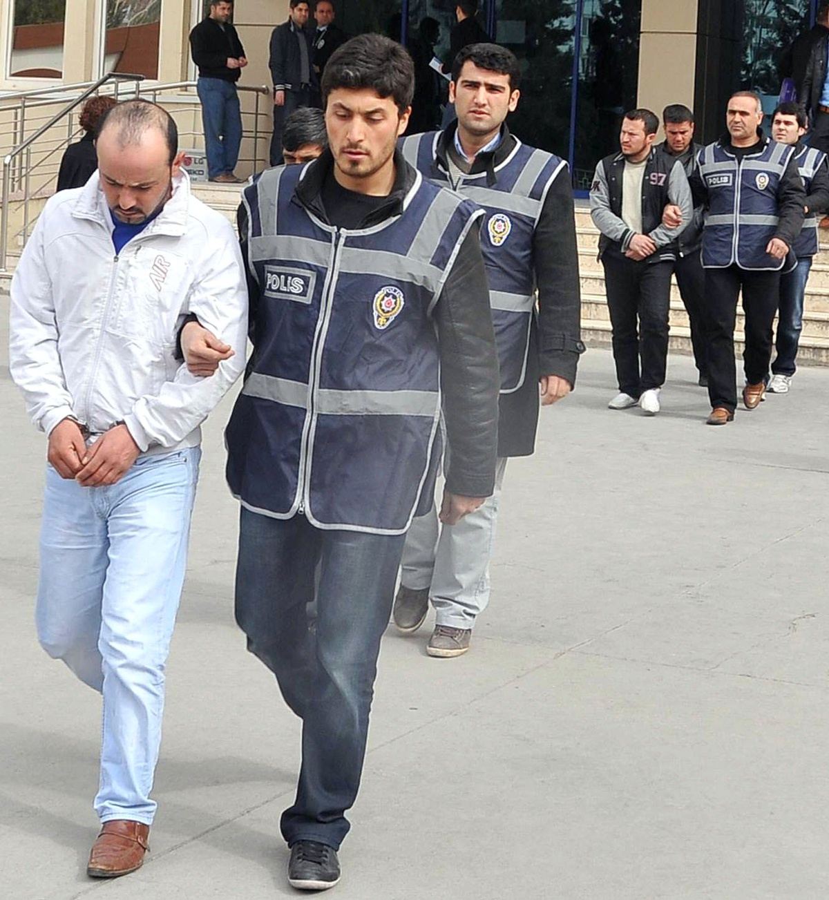Gaziantep\'te Polis ve Savcılar Yakalandı