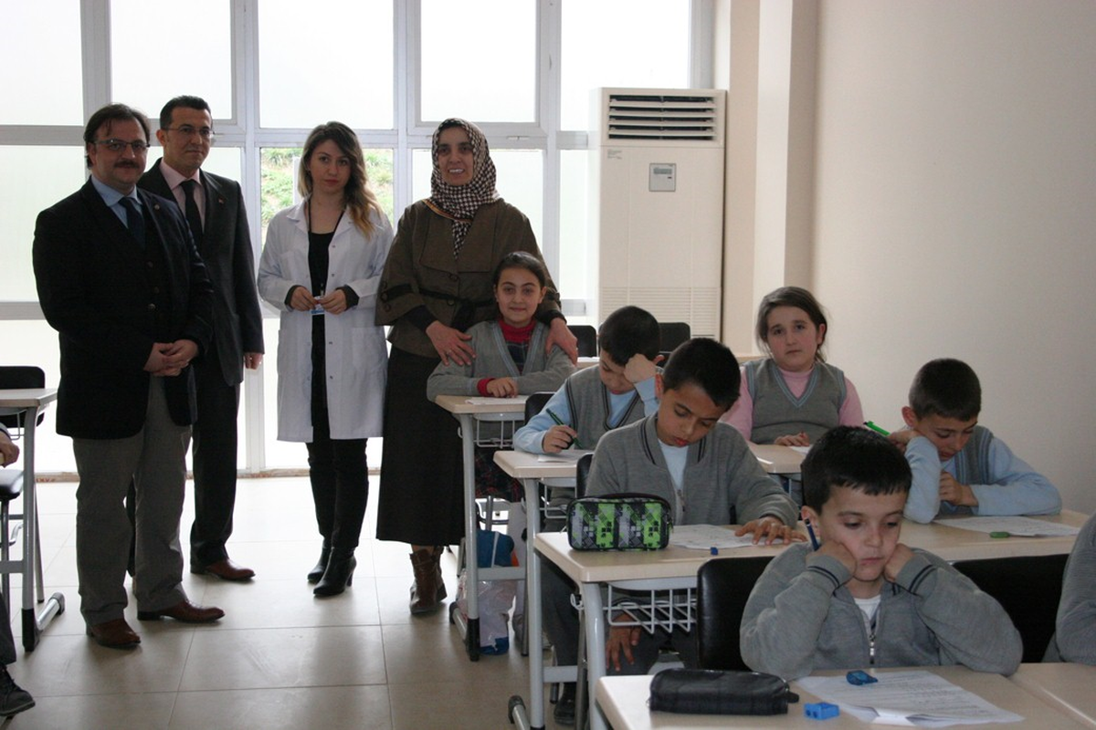 İnegöl Belediyesi\'nden Öğrencilere Etüt Merkezi