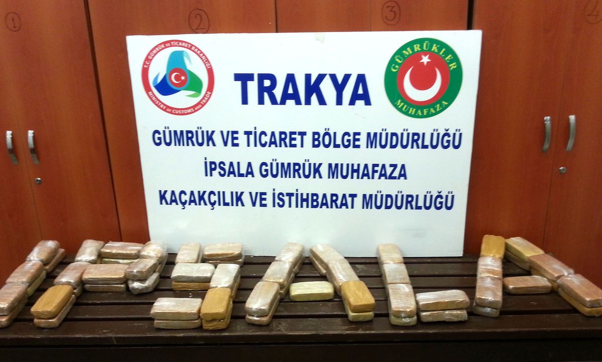 İpsala\'da 2 Milyon 100 Bin TL\'lik Eroin Operasyonu