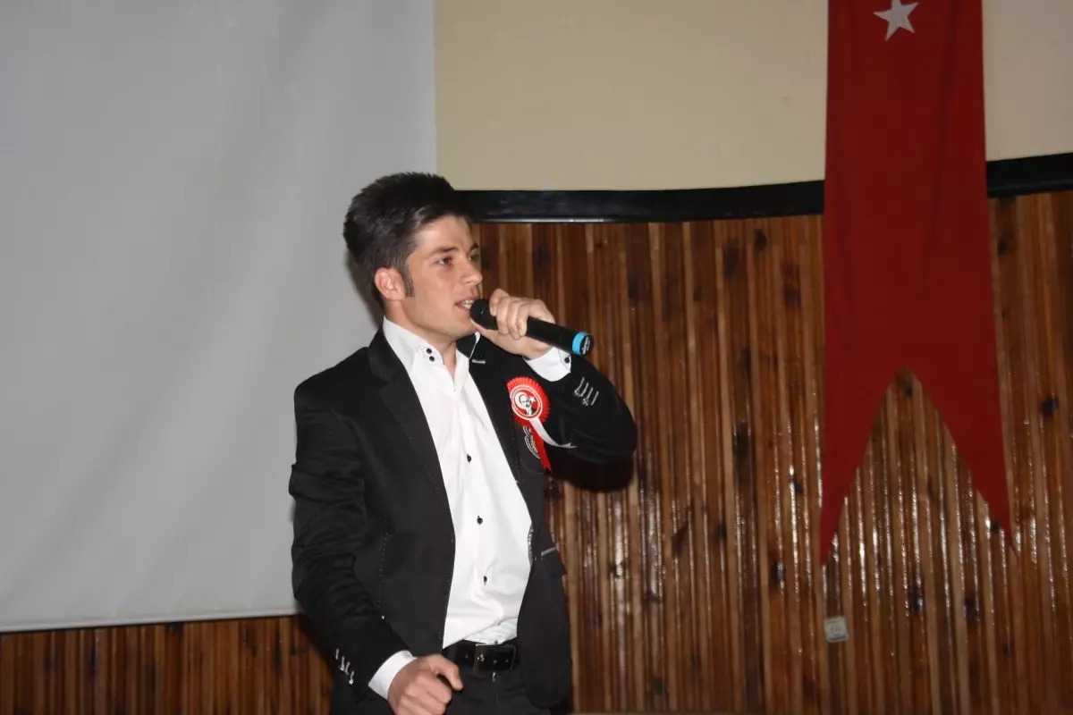 İstiklal Marşı\'nın Kabulü ve Mehmet Akif Ersoy\'u Anma Günü