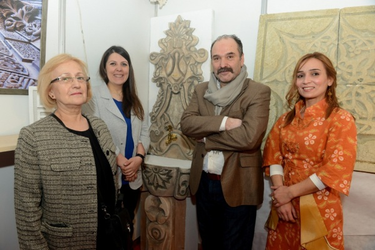 Kadınlar \'taş Oymacılığı\'na El Attı