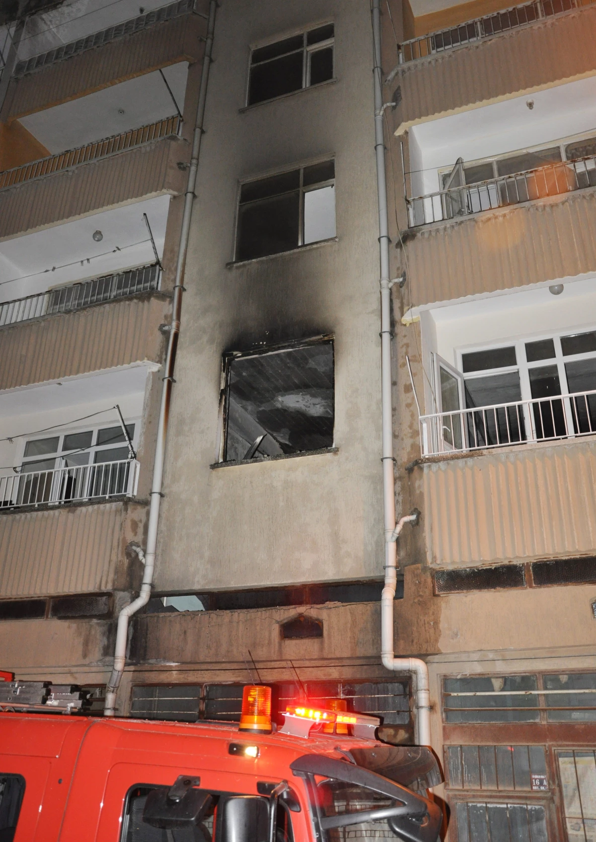 Kırıkkale\'de Evde Çıkan Yangın Söndürüldü