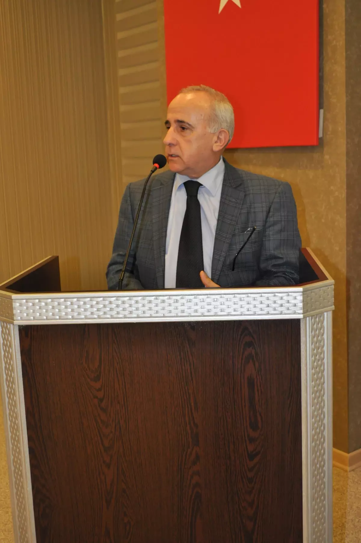 KUTSO Meclisi'ne Defterdar Mehmet Saygı Konuk Oldu