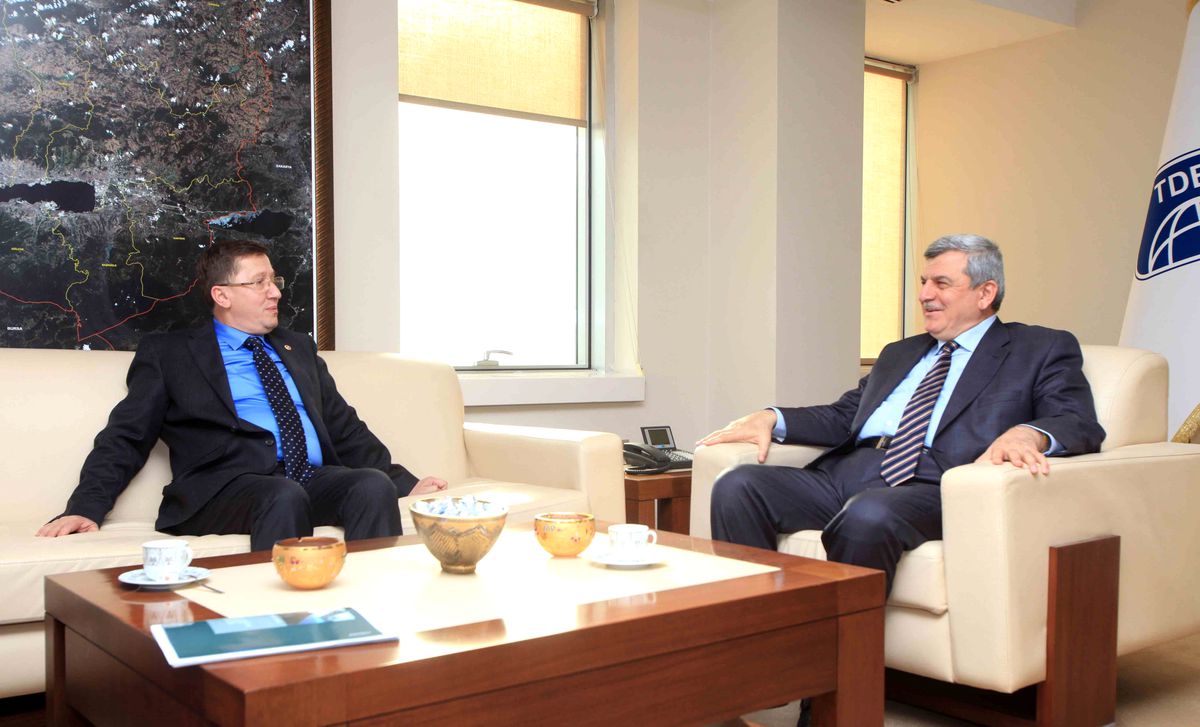 MHP\'li Vekilden Karaosmanoğlu\'na Ziyaret