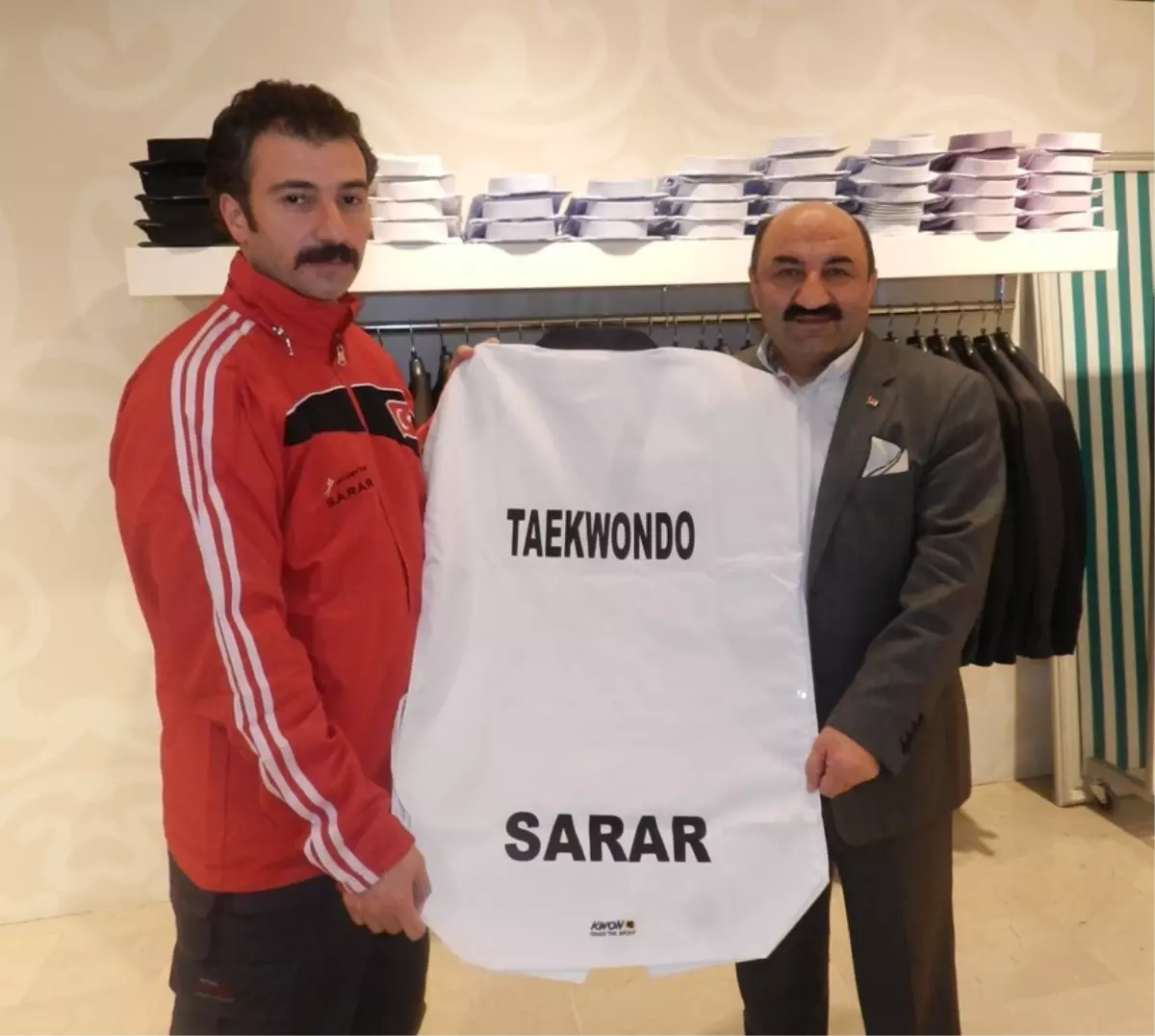 Alper, Eskişehir Sarar Spor\'a Transfer Oldu