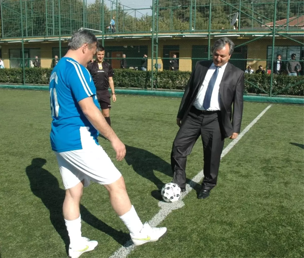 Şehit Polis Metin Ak Futbol Turnuvası Başladı