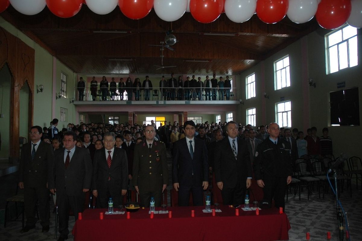 Selendi\'de İstiklal Marşı\'nın Kabulü ve Mehmet Akif Ersoy"U Anma Programı