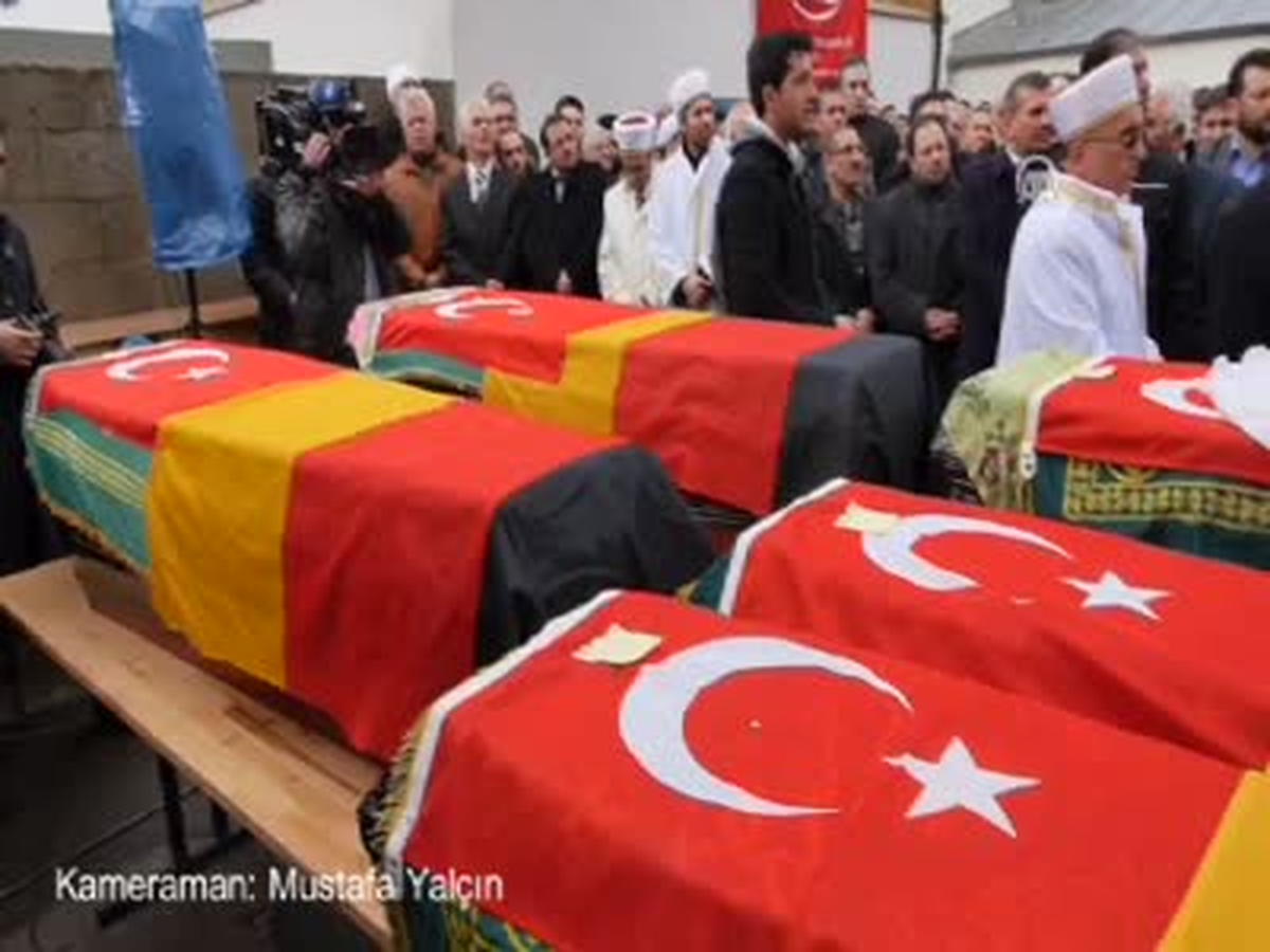 Yangında Ölenler İçin Cenaze Namazı Kılındı