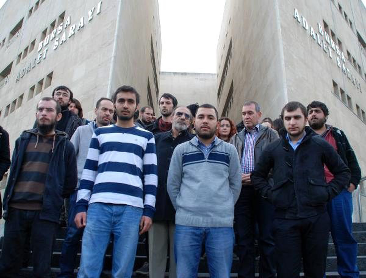 4 Üniversite Öğrencisi Hakkında Terör Örgütünü Övmekten 5 Yıl Hapis Cezası İstemi