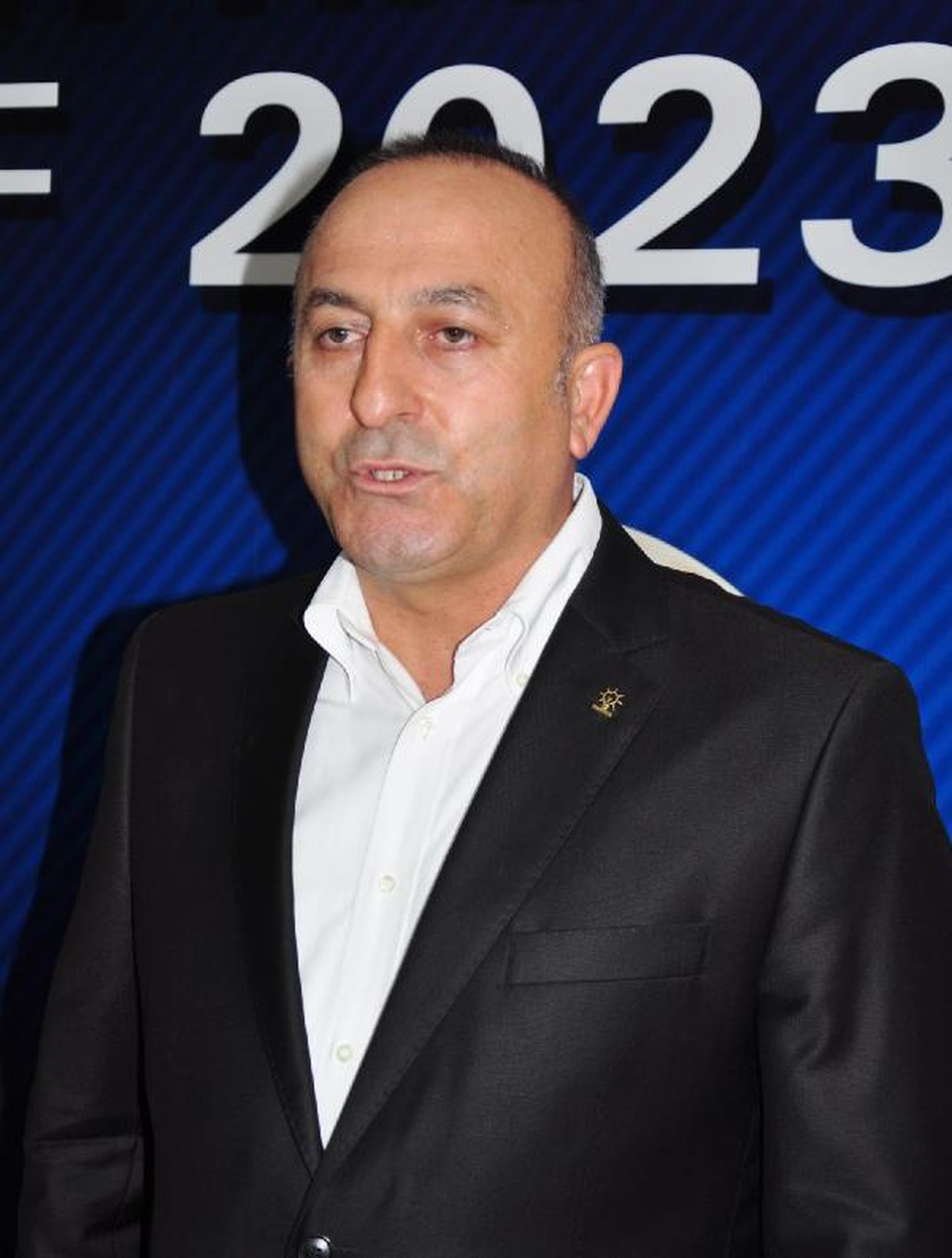 AK Parti\'li Çavuşoğlu: Chp, 2b Konusunda Vatandaşı Kışkırtıyor
