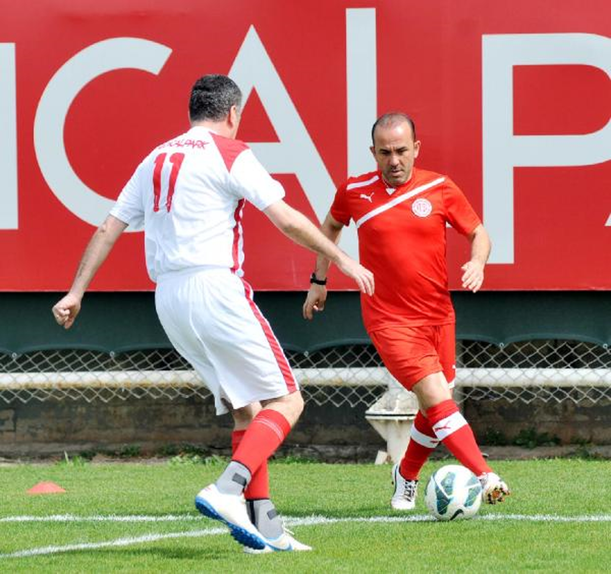 Antalyaspor Fener\'i Bekliyor