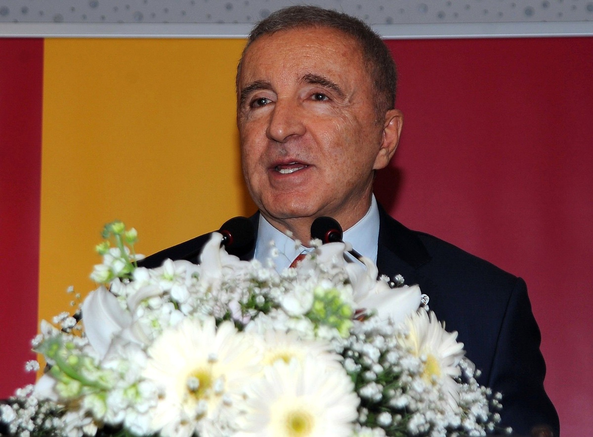 Aysal: "Avrupa\'nın En Büyük 10 Kulübü İçerisindeyiz"
