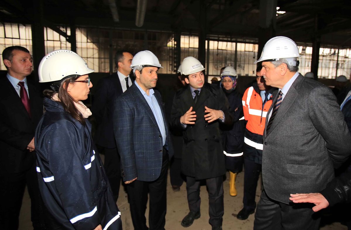 Bakan Ergün Bilim Merkezi İnşaatını İnceledi