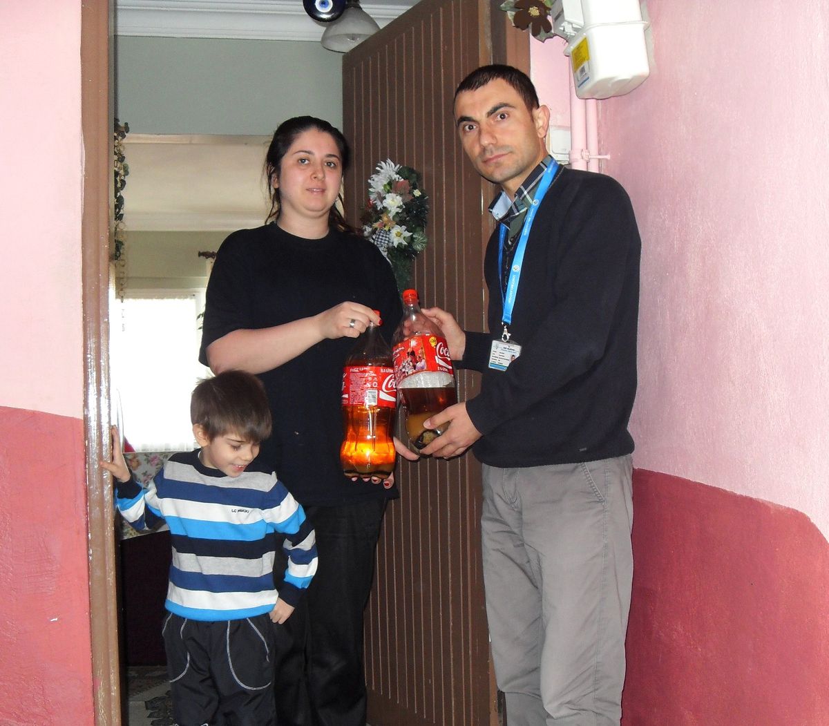 Belediye Kapı Kapı Dolaşıp Atık Yağ Topluyor