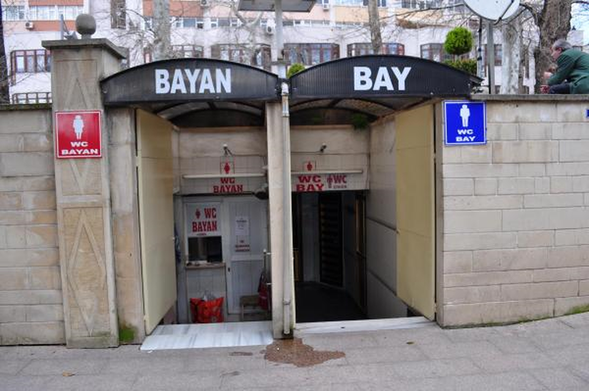 Cami Tuvaleti Ayda 17 Bin Liraya İhale Edildi, Kavga Çıktı