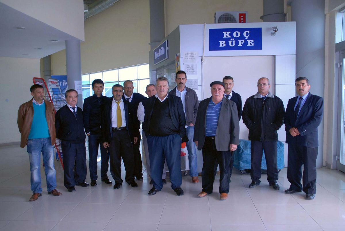 Çanakkale\'de Otogar Esnafı Kepenk Kapattı