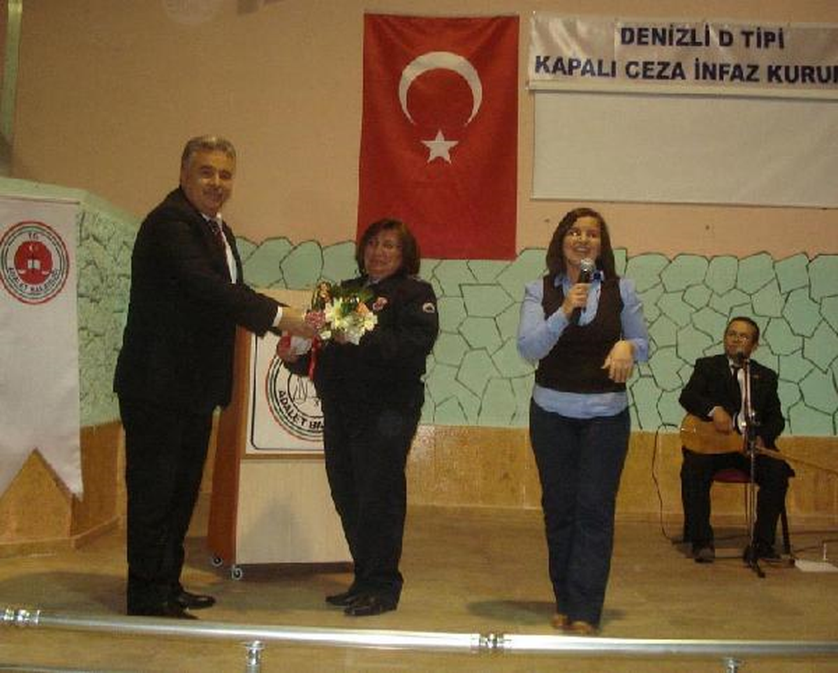 Cezaevinde Kadınlar Günü Kutlaması