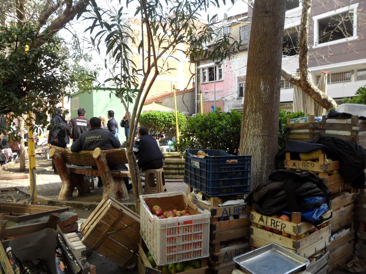 Edremit\'te Mahalle Sakinlerinin Trafo Tepkisi