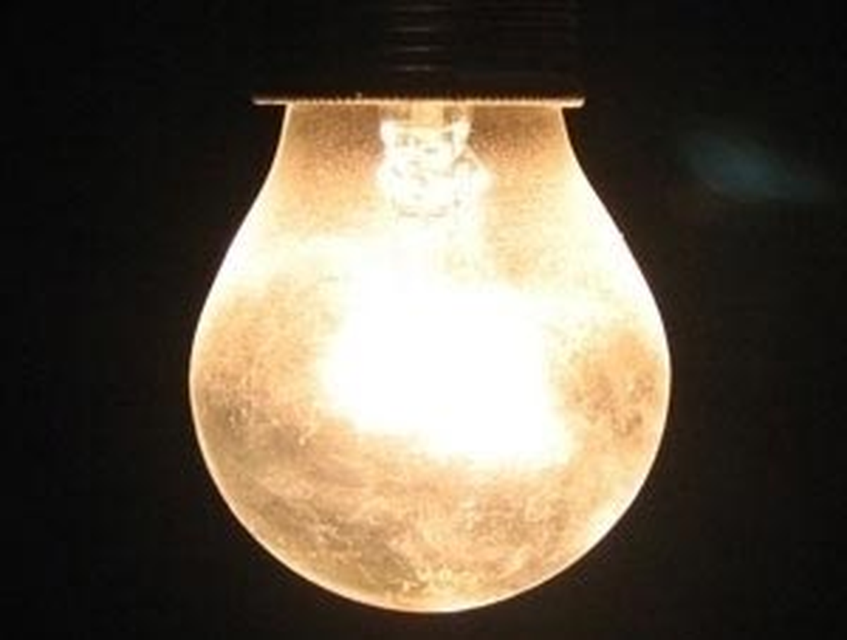 Elektrik Protestosu, Hükümet Karşıtı Gösteriye Dönüştü