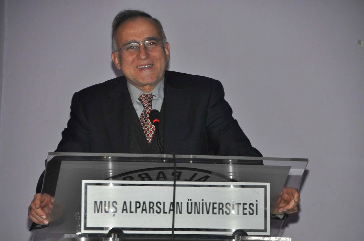 Gaziantep Büyükşehir Belediye Başkanı Güzelbey Muş\'ta Konferans Verdi