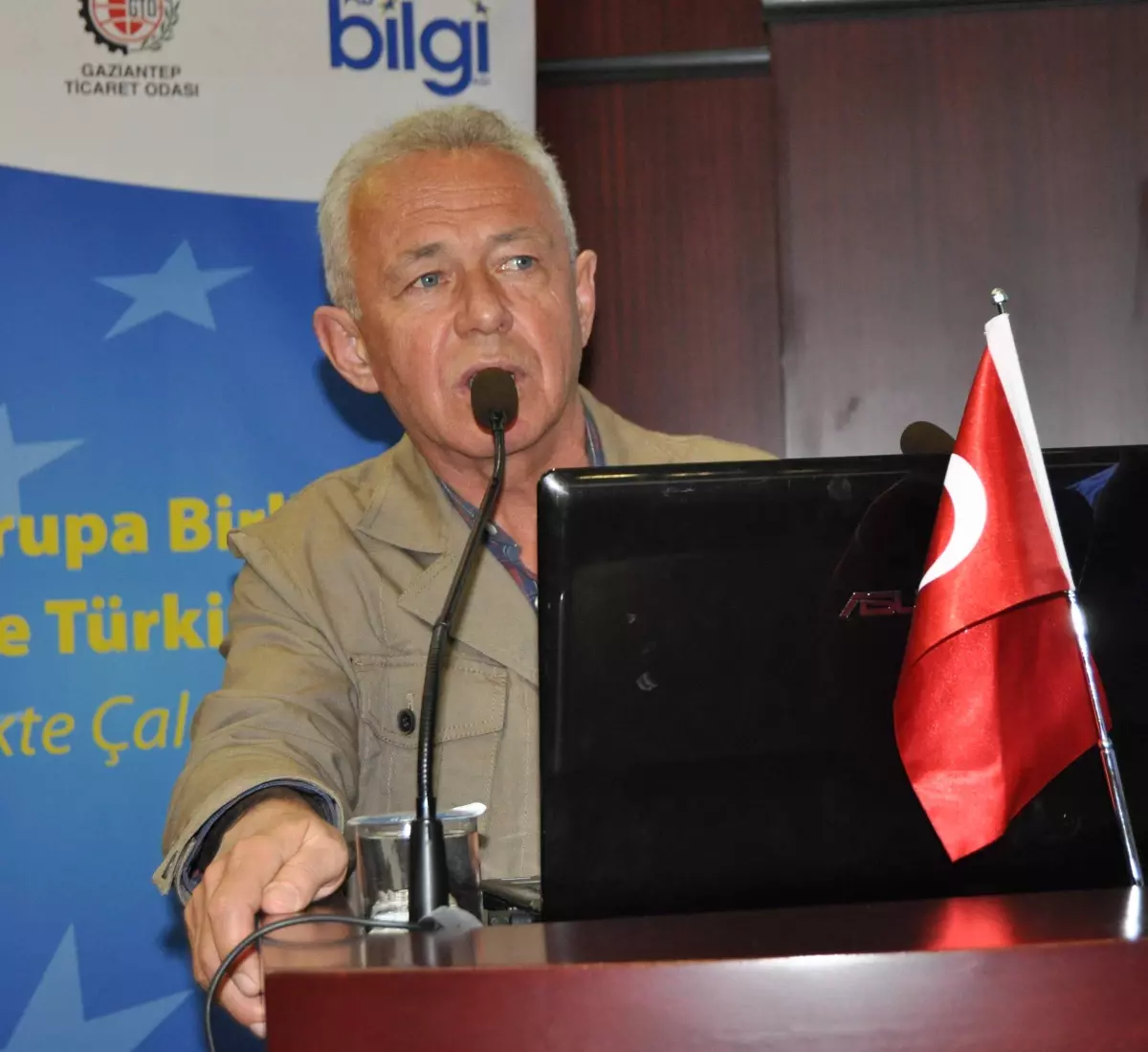 Genç Kalemlere Öykü Yazma Teknikleri Anlatıldı