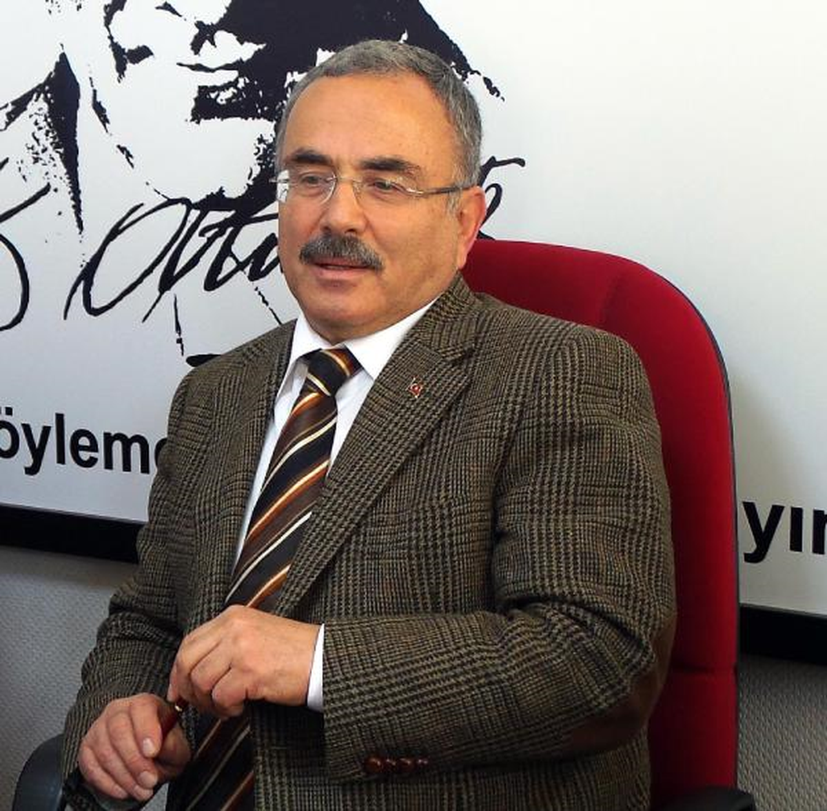 Hilmi Güler: Turkcell\'in Ekonomiye Katkısı Artacak