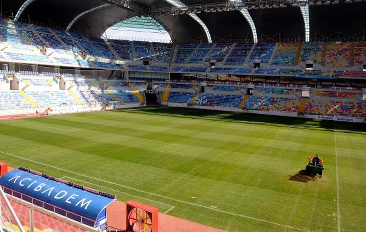 Kayserispor\'a Kar Sürprizi