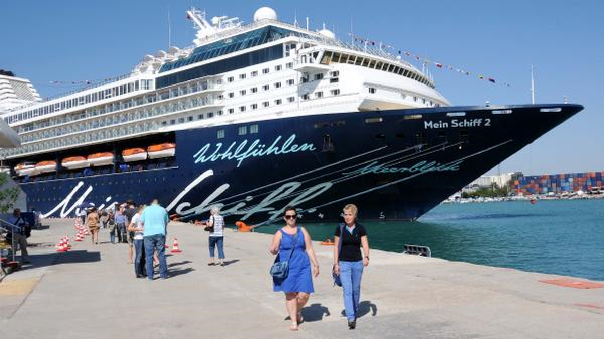 Kruvaziyerin Devleri Antalya\'yı Seçti