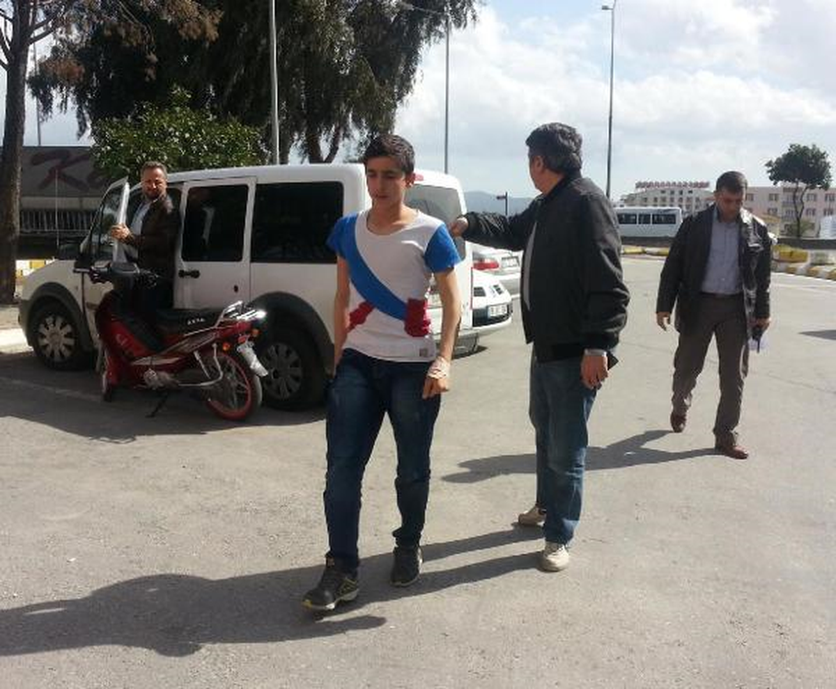 Liselilerin Kavgasında Kan Aktı: 2 Yaralı