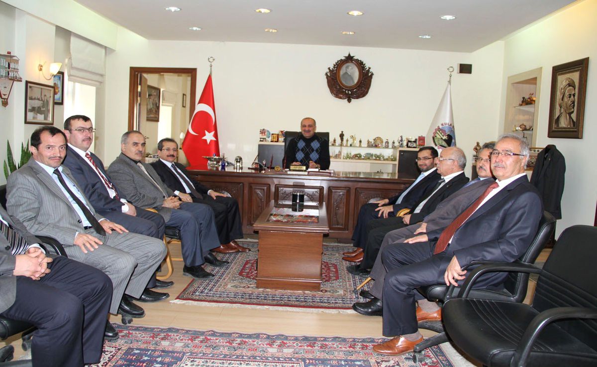 Manisa\'da Müftüler Başkan Aşkın\'ı Ziyaret Etti