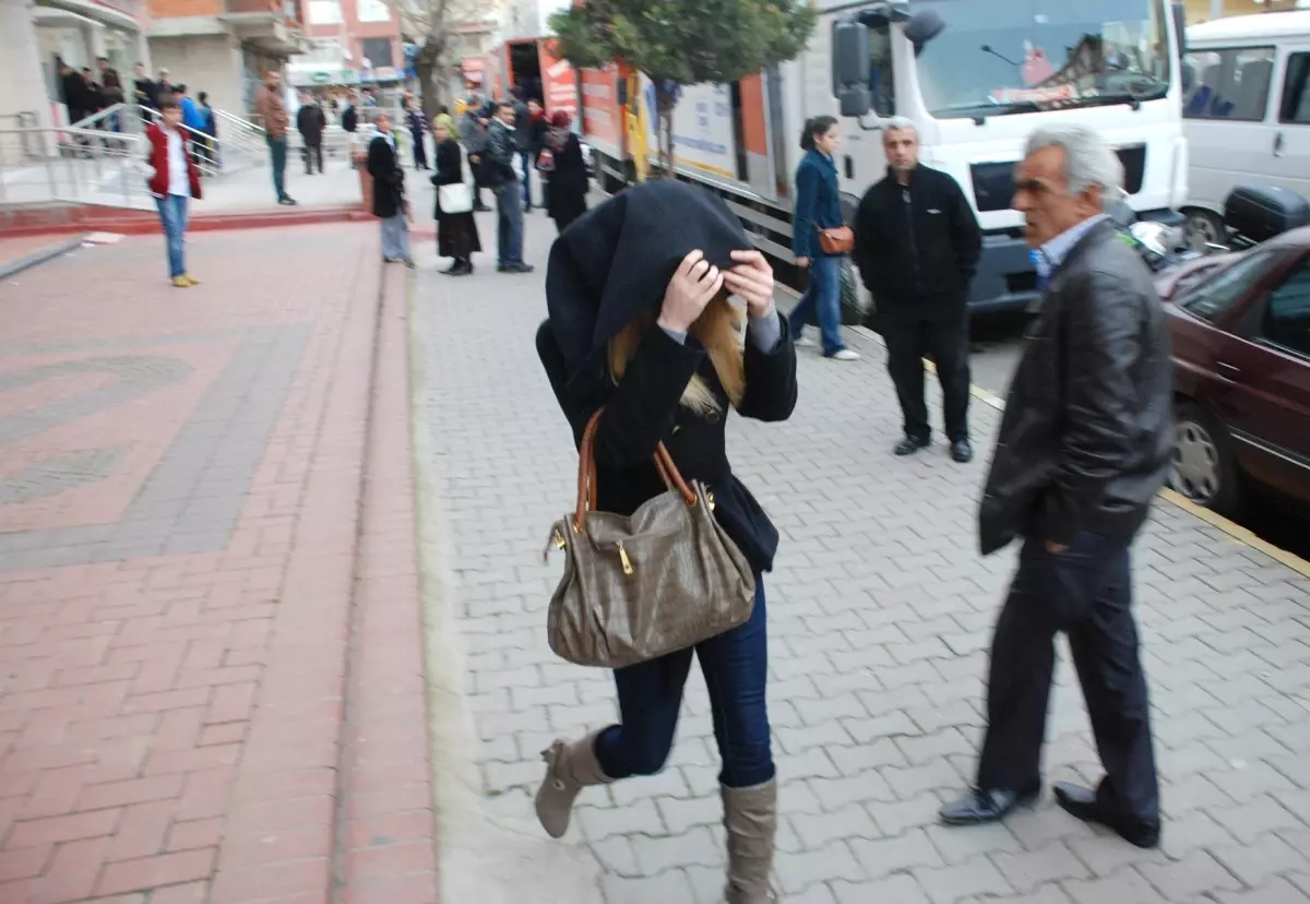 Tacizci Diye Başka Birini Bıçakladı