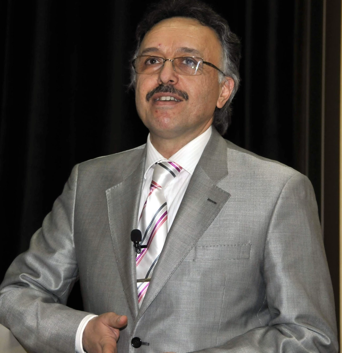 Prof. Dr. Safa Kapıcıoğlu, Tıp Eğitimi\'ni Anlattı
