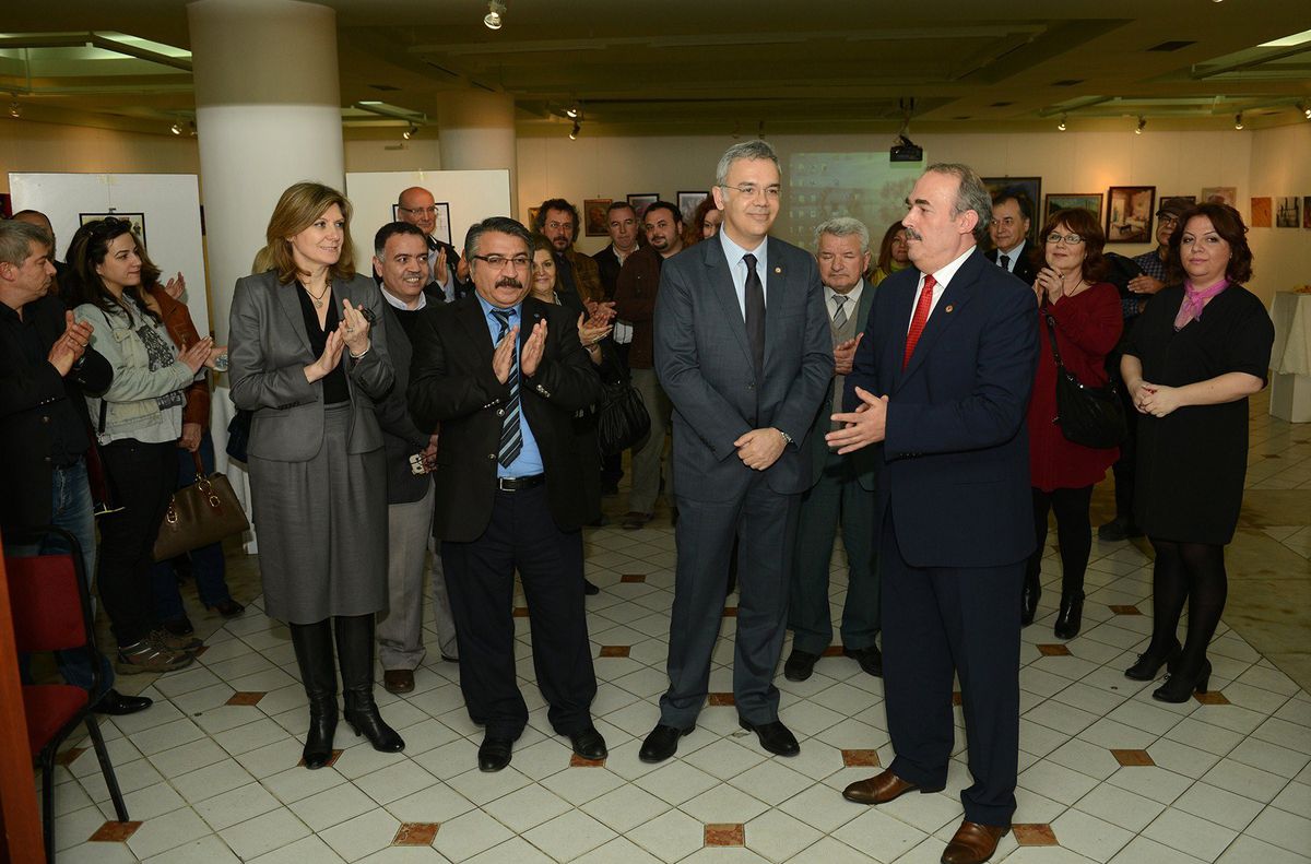 Sanatçı Hekimlerden Özel Sergi