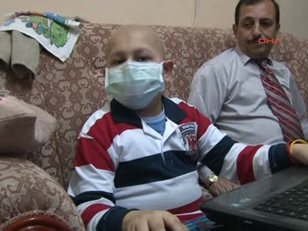 Sivas 10 Yaşındaki Ömer, Tedavi İçin Uygun İlik Bekliyor 10 Yaşındaki Ömer, Tedavi İçin Uygun İlik...