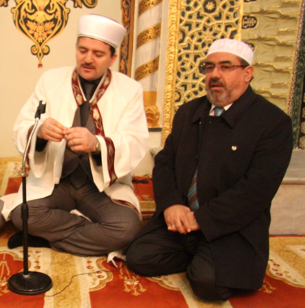 (Tekrar) Erzincan Depreminde Ölenler İçin Bursa\'da Mevlit Okundu