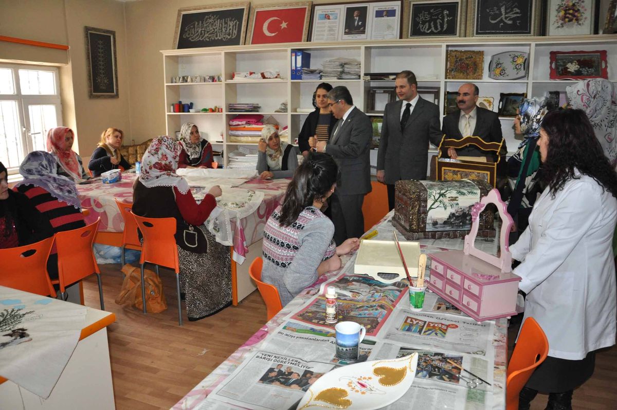 Vali Çınar, Sevkap Kursiyerleri ile Bir Araya Geldi