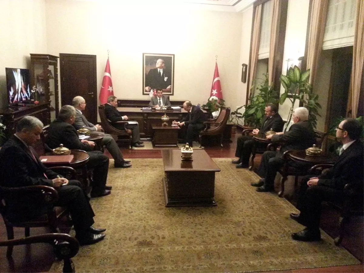 Vali Düzgün, Okul Müdürlerini Uyardı