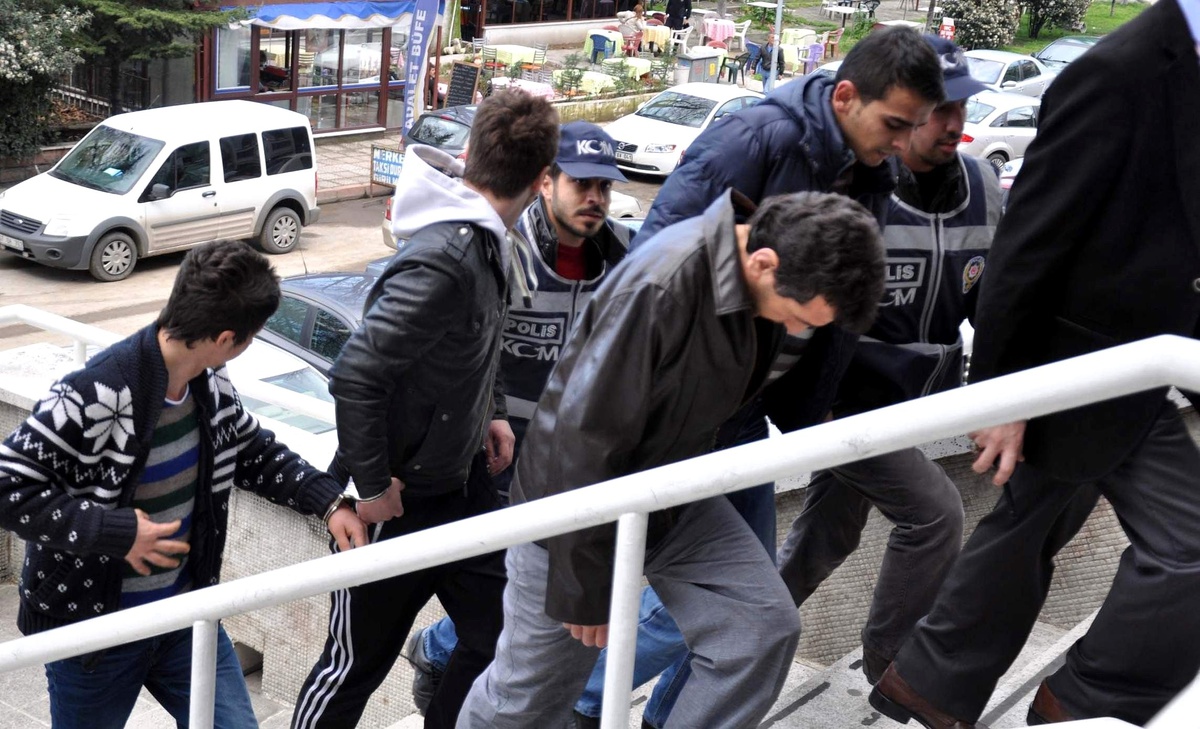 Zonguldak\'ta Uyuşturucu Operasyonu: 4 Gözaltı