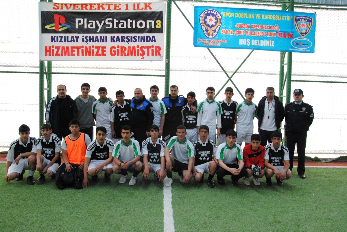 10 Nisan Polis Haftası Etkinliği Çerçevesinde Yapılan Futbol Turnuvası Başladı