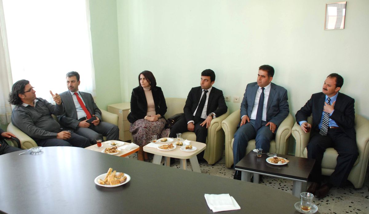 AK Parti\'den Sivil Toplum Kuruluşlarına Ziyaret