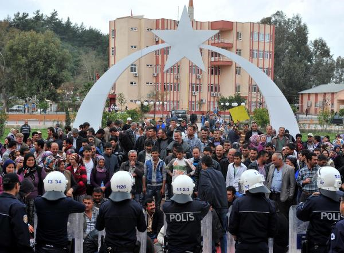 Antalya\'da 2b Eyleminde Arbede Çıktı (3)