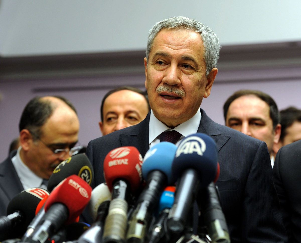 Başbakan Yardımcısı Arınç."Biz Örgütün Taleplerine \'Evet\' Demek veya O Talepleri \'Baş Üstüne\'...