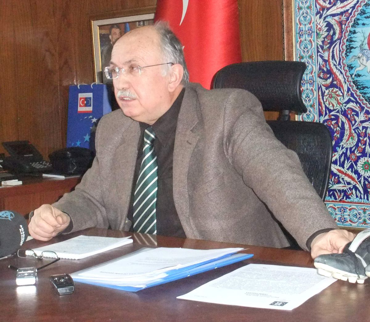 Başkan İça: "Mağdur Olan ve Haksızlığa Uğrayan Benim, Vali\'den Niçin Özür Dileyeyim?"