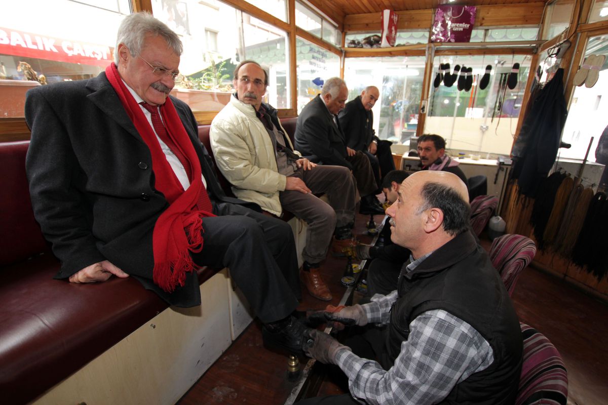 Çankaya Belediye Başkanı Tanık\'tan Lostra Salonu\'na Ziyaret