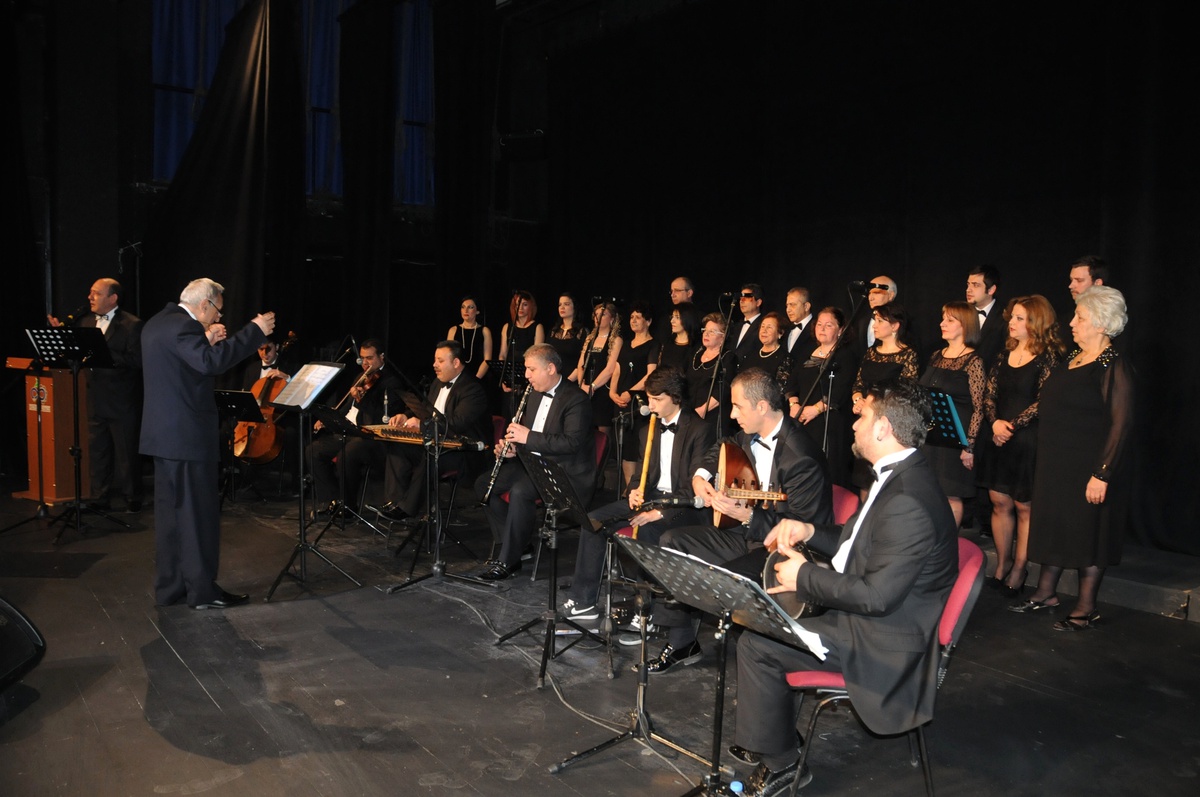 Çorlu Belediyesi Korosundan Yeşilçam Şarkıları Konseri