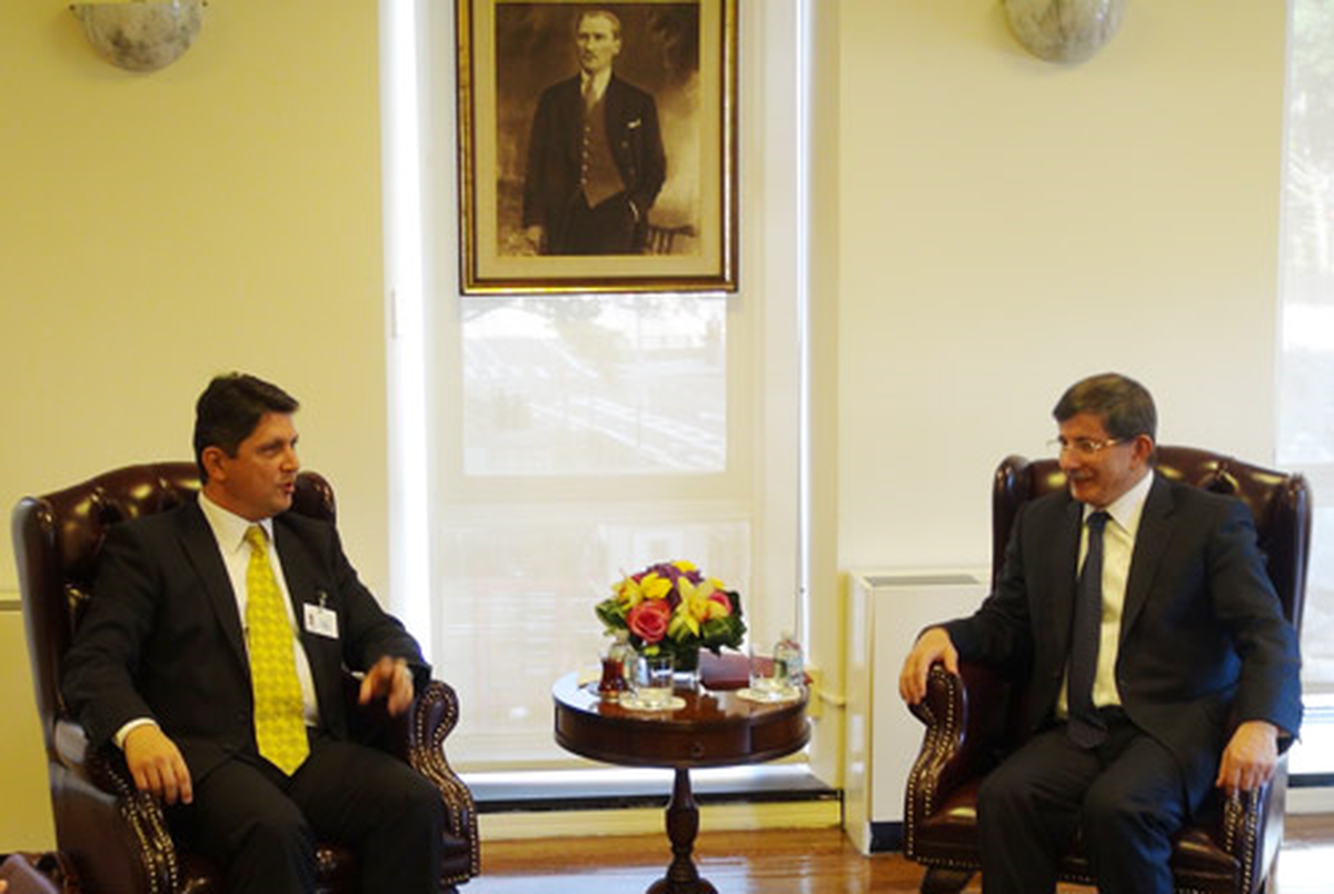 Davutoğlu-Corletan Ortak Basın Toplantısı